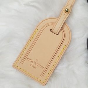 Louis Vuitton Accessories - BUNDLE LOUIS VUITTON GRACEFUL LUGGAGE TAGS Louis Vuitton Accessories - BUNDLE LOUIS VUITTON GRACEFUL LUGGAGE TAGS